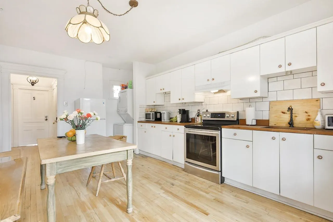 Bed & Breakfast La Maison Du Mile-End Montreal
