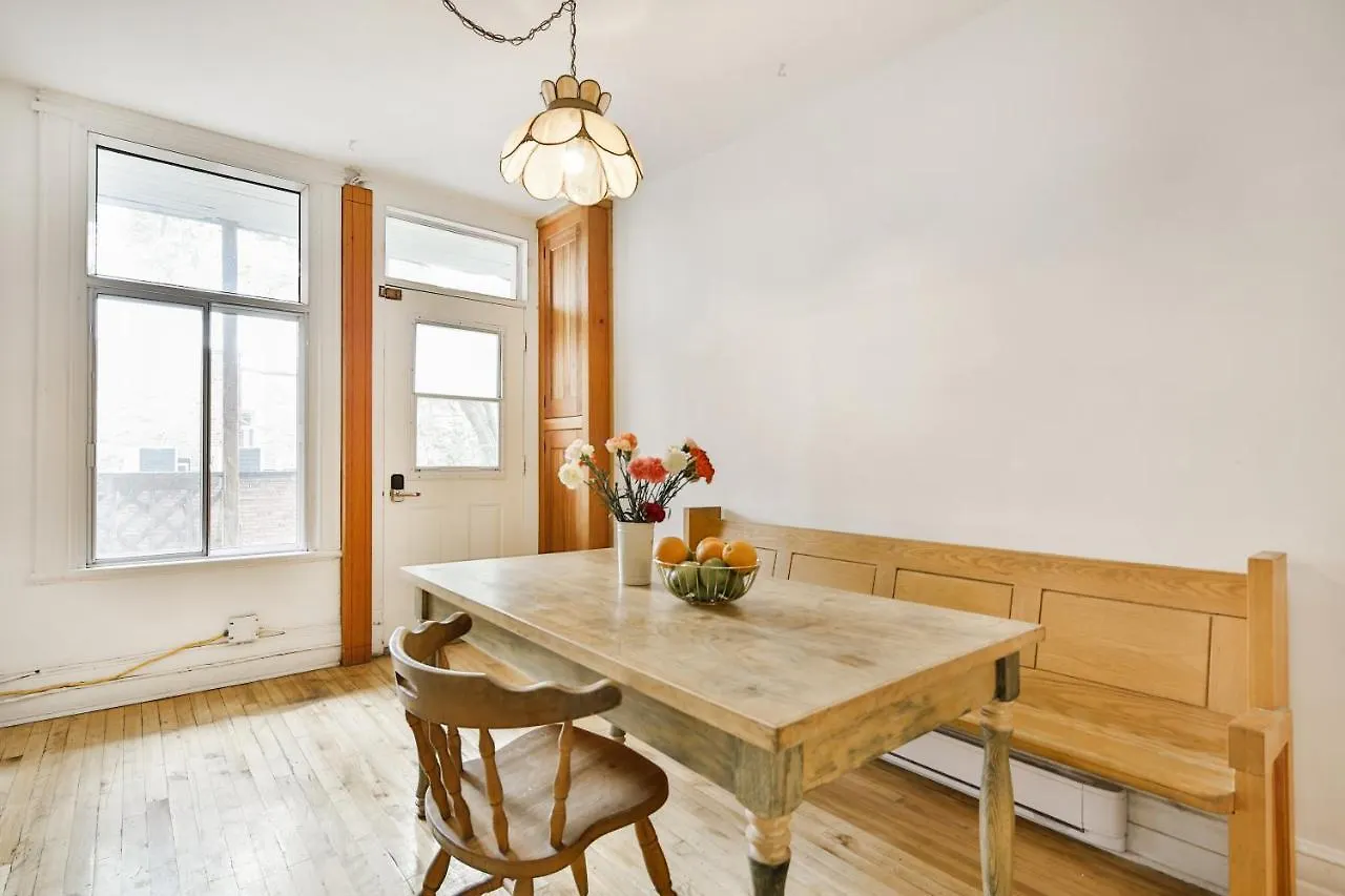 Bed & Breakfast La Maison Du Mile-End Montreal